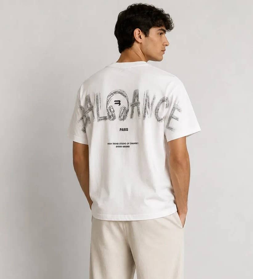 Oversized T-shirt Balance